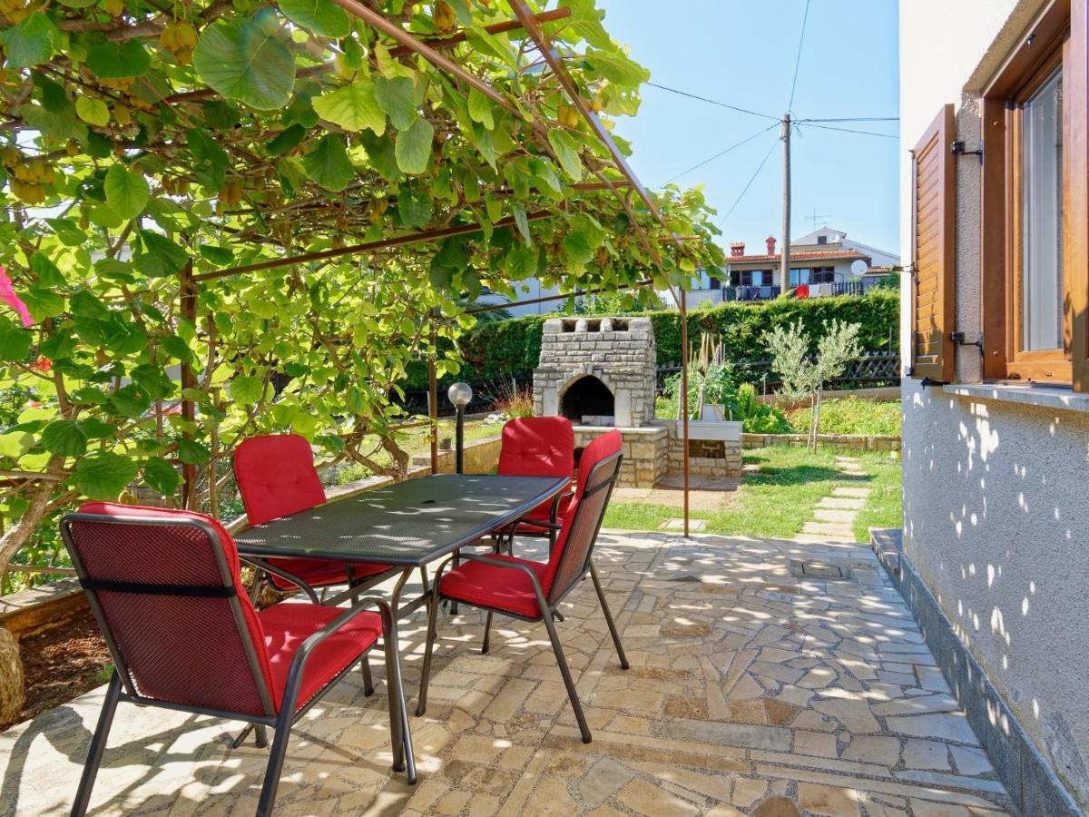 Apartments Marta By Rent Istria Novigrad  Bagian luar foto