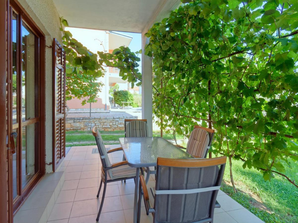 Apartments Marta By Rent Istria Novigrad  Bagian luar foto